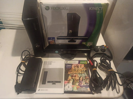 Pack Console Microsoft XBOX 360s 4 gb , Manette câbles kinect notice PAL boite